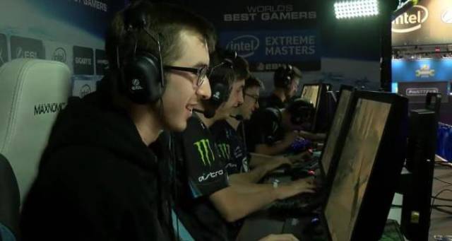 青少年排球 青少年排球