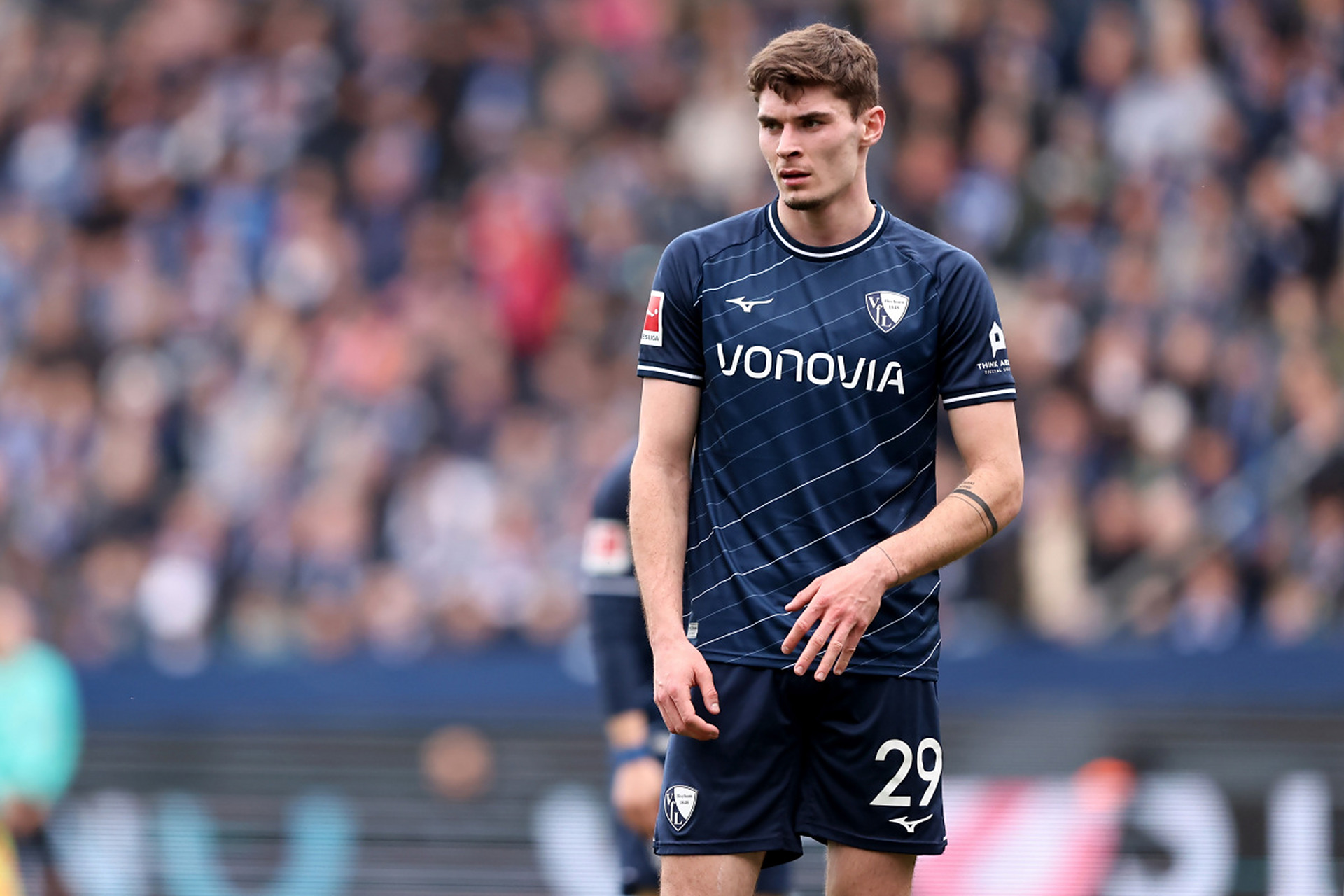 期低谷后迎 期低谷后迎