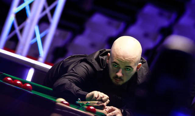 通过细密的 通过细密的